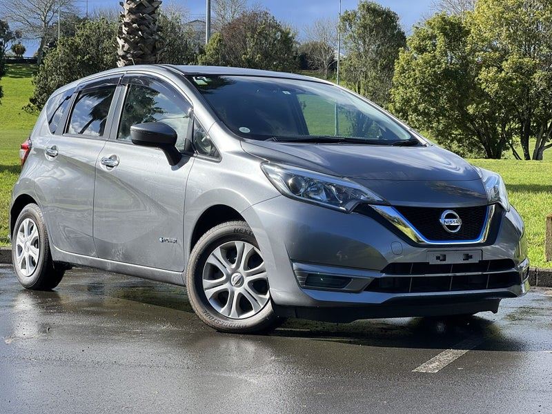 2017 silver Nissan Note