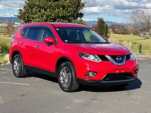 2017 red Nissan X-Trail