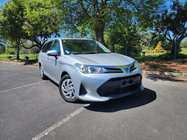 2018 Silver Toyota Fielder (hybrid)