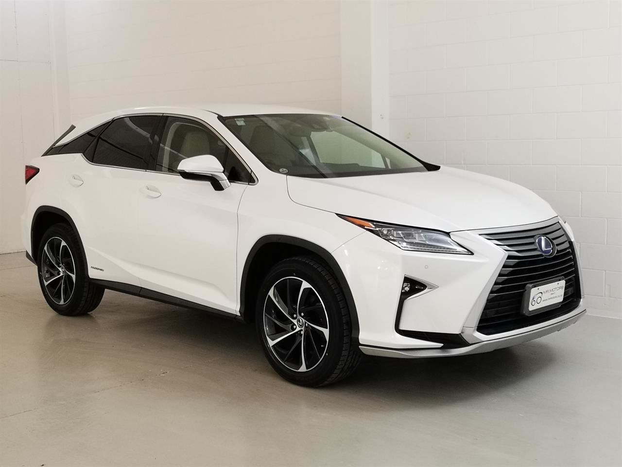 2017 White Lexus RX450h