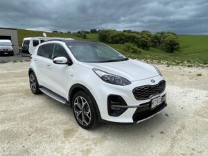 2017 White Kia Sportage GT-Line