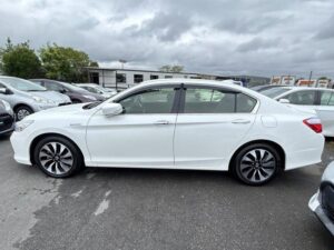 2017 White Honda Accord HYBRID LX