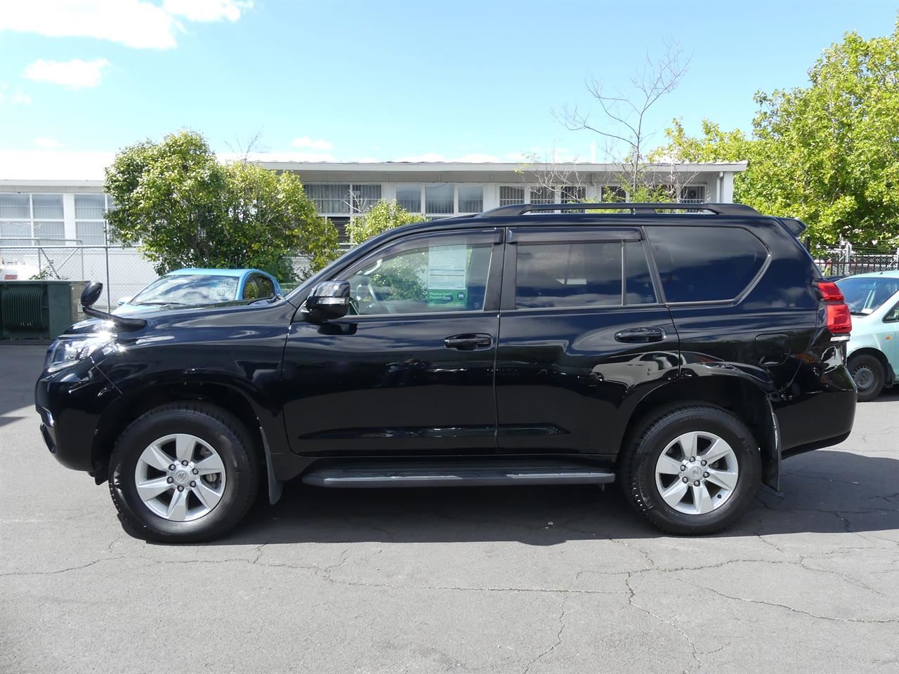 2018 Toyota Land Cruiser Prado