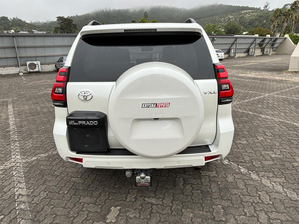 2018 Toyota Land Cruiser Prado