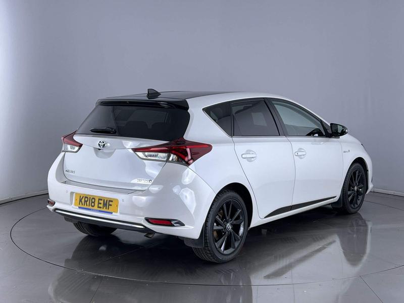 2017 Toyota Auris