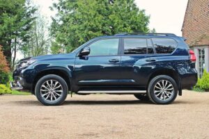 2017 Toyota Land Cruiser