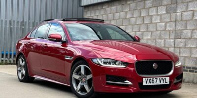 2017 Jaguar XE 2.0i R-Sport