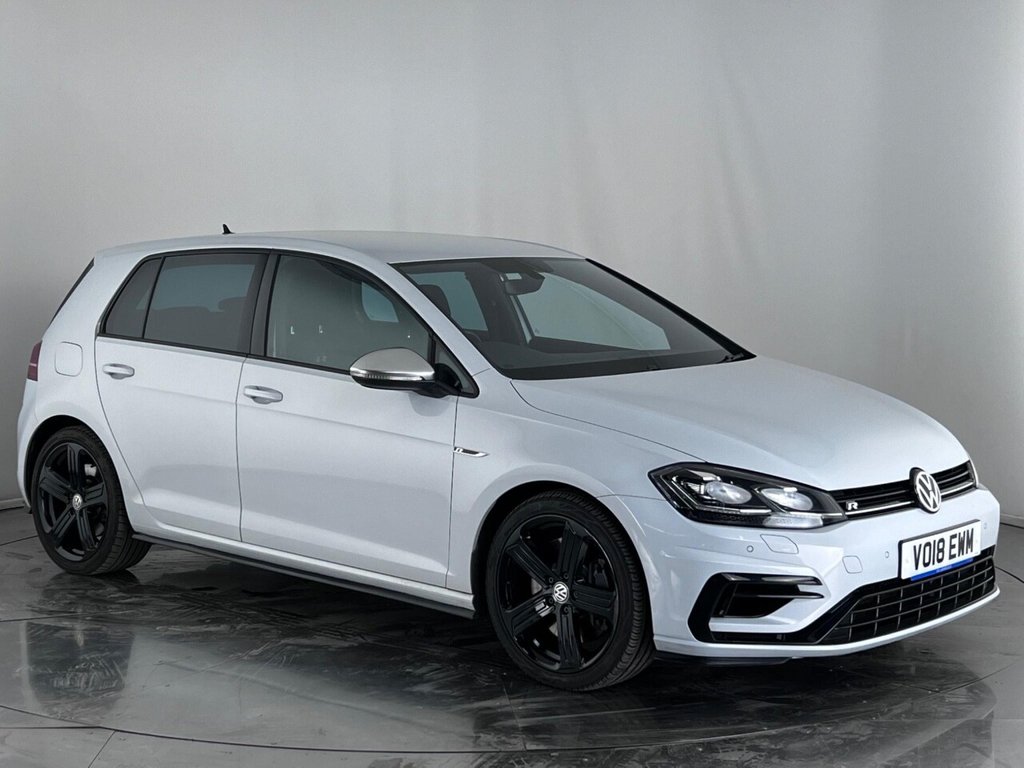 2018 White VOLKSWAGEN GOLF R TS