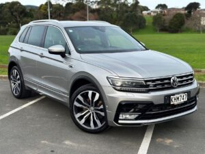 2017 Silver Volkswagen Tiguan TSI R-LINE