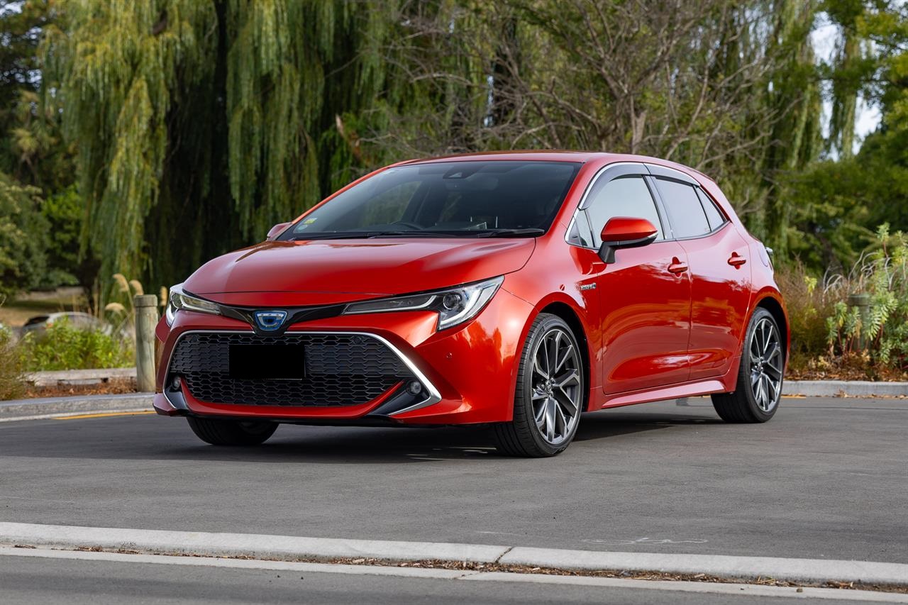 2018 Red Toyota Corolla Sport Hybrid G