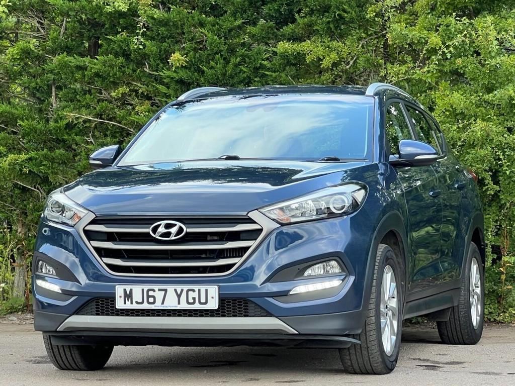 2017 Blue Hyundai Tucson CRDI