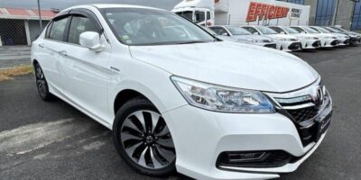 2017 white Honda Accord HYBRID LX