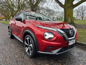 Red 2017 Nissan Juke ST-L 1.0T