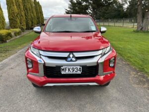 2019 Red Mitsubishi Triton (Dc Glxr 6At)