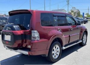 2017 RedMitsubishi Pajero