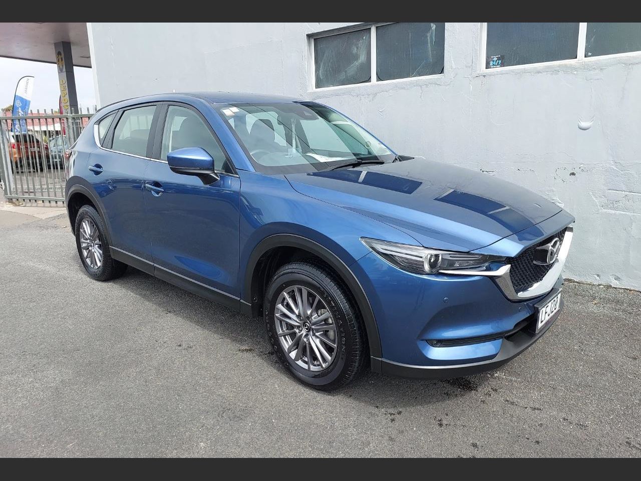 2018 blue Mazda CX-5