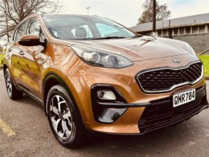 2019 gold Kia Sportage