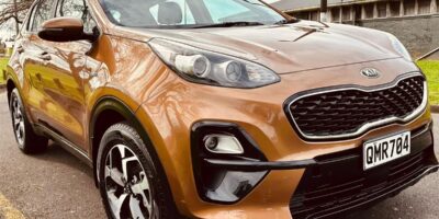 2019 gold Kia Sportage