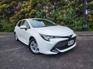 2019 white Toyota Corolla