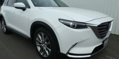 2017 white Mazda CX-9