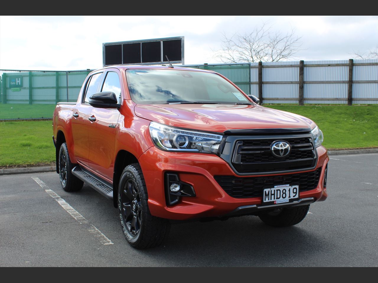 2019 orange Toyota Hilux