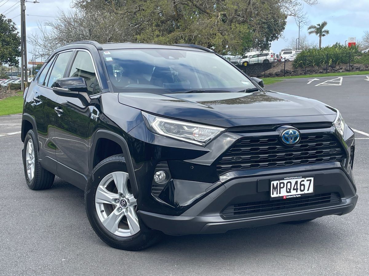 2019 black Toyota RAV4