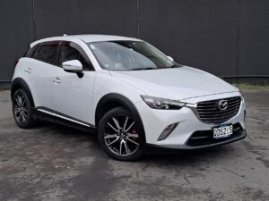 2017 white Mazda CX-3