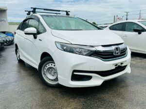 2018 white Honda Shuttle