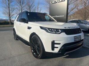 2020 white Land Rover Discovery