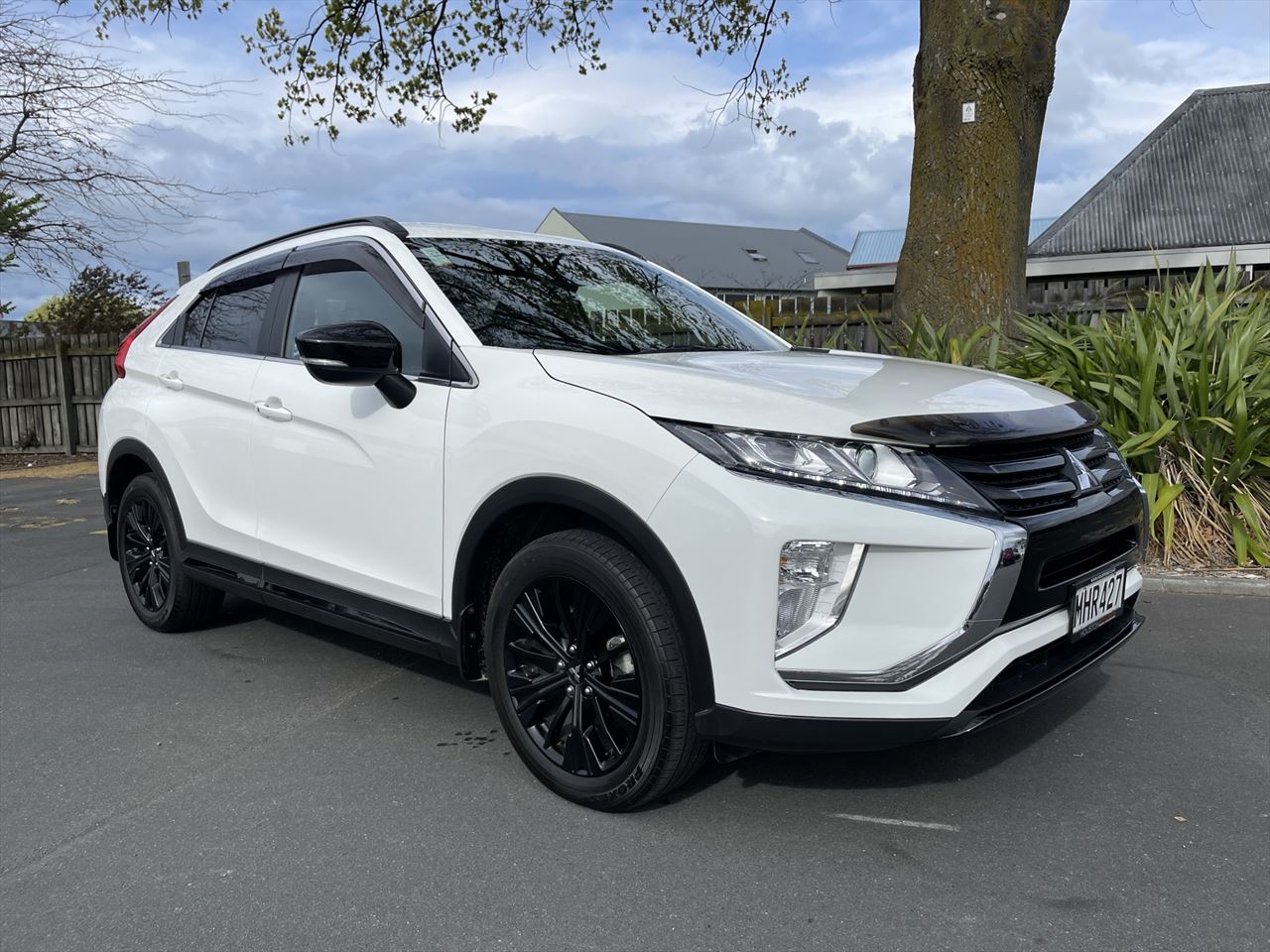 2019 White Mitsubishi Eclipse