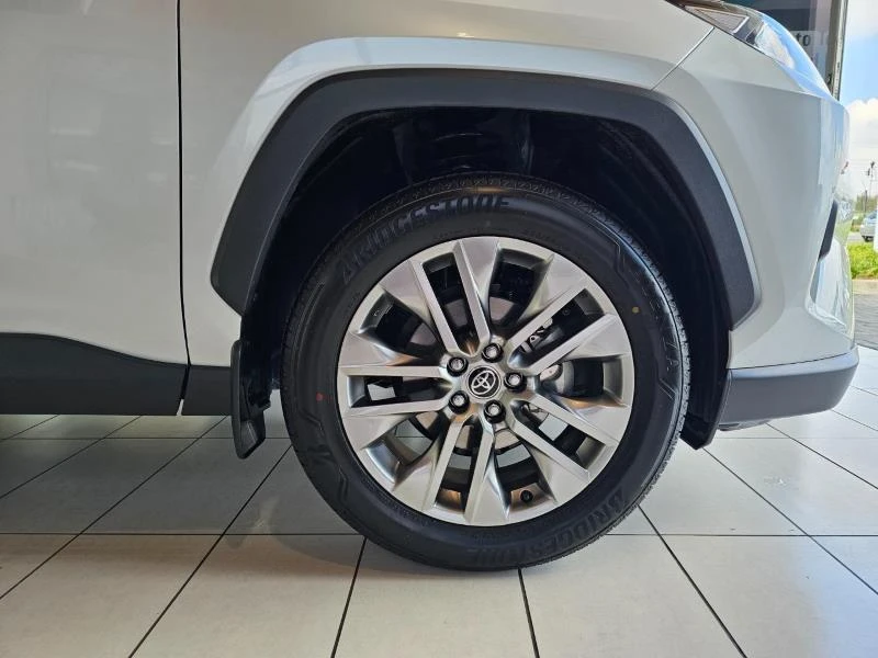 An image of the tyre-size on a Toyota RAV 4