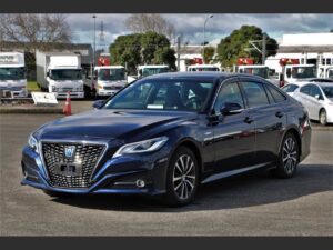 2019 Toyota Crown (Hybrid)