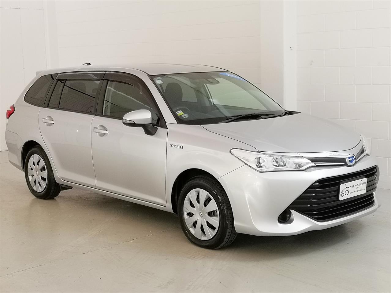 2017 Toyota Corolla Fielder Hybrid