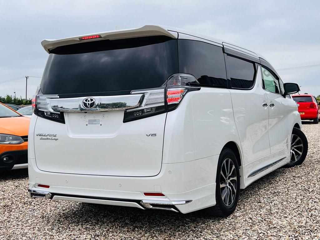 2017 Toyota Vellfire