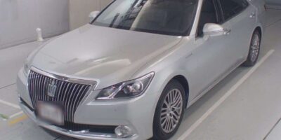 2017 TOYOTA CROWN