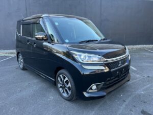 2017 black Mitsubishi Delica