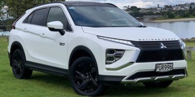 2018 white Mitsubishi Eclipse Cross