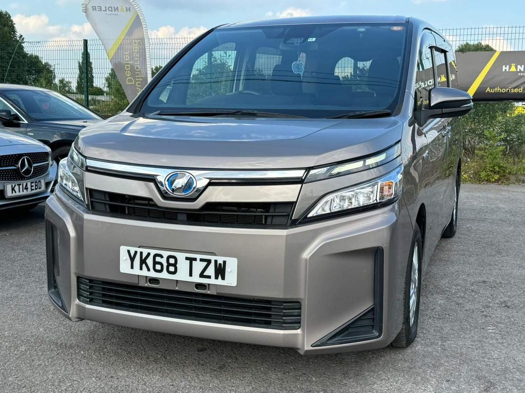 2018 Toyota Voxy