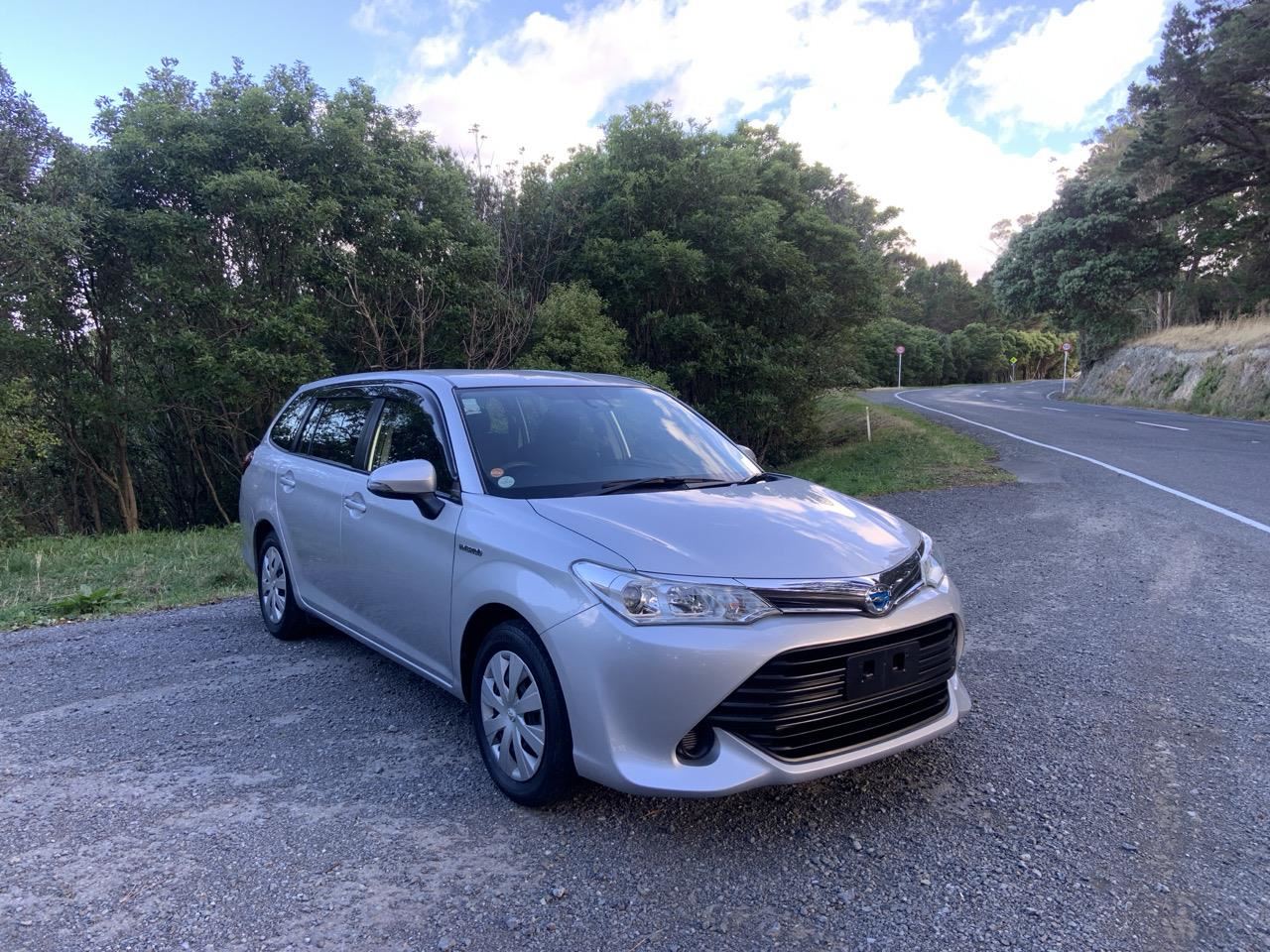 2017 Toyota Corolla Fielder Hybrid