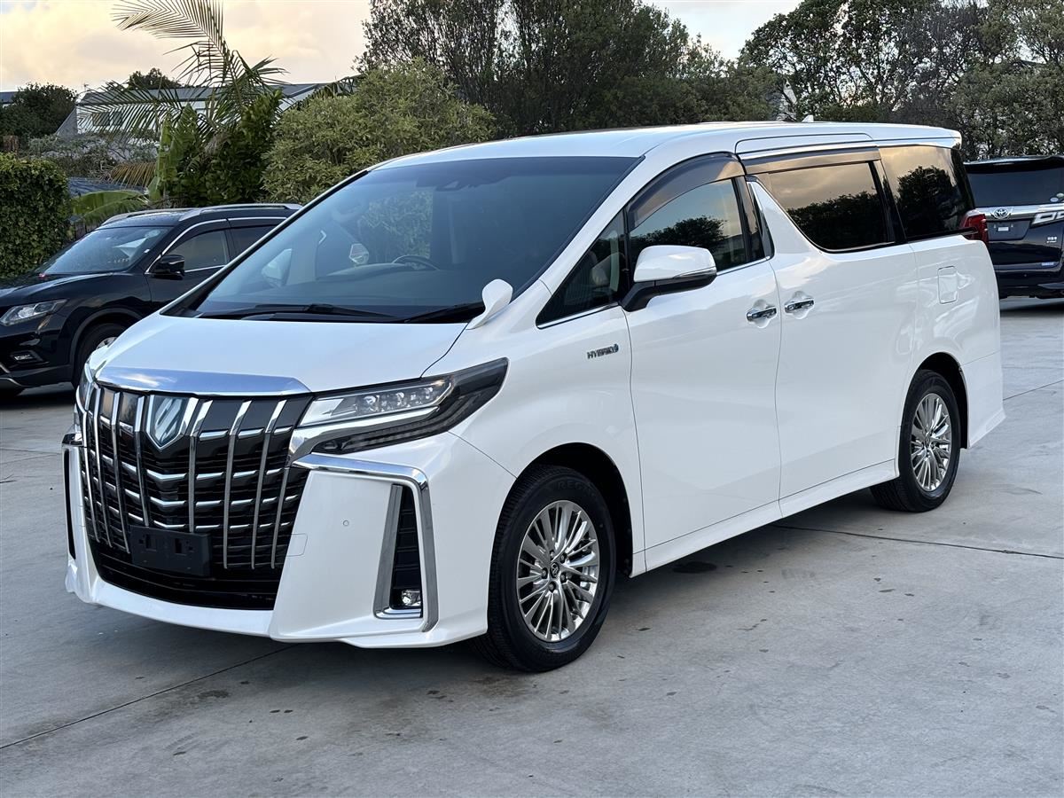 2018 Toyota Alphard Hybrid