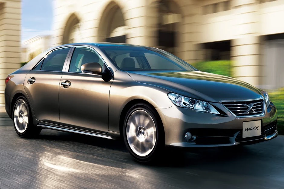 An elegant image of the Toyota Mark X