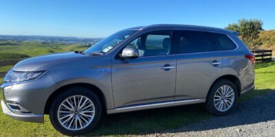 2018 silver Mitsubishi Outlander