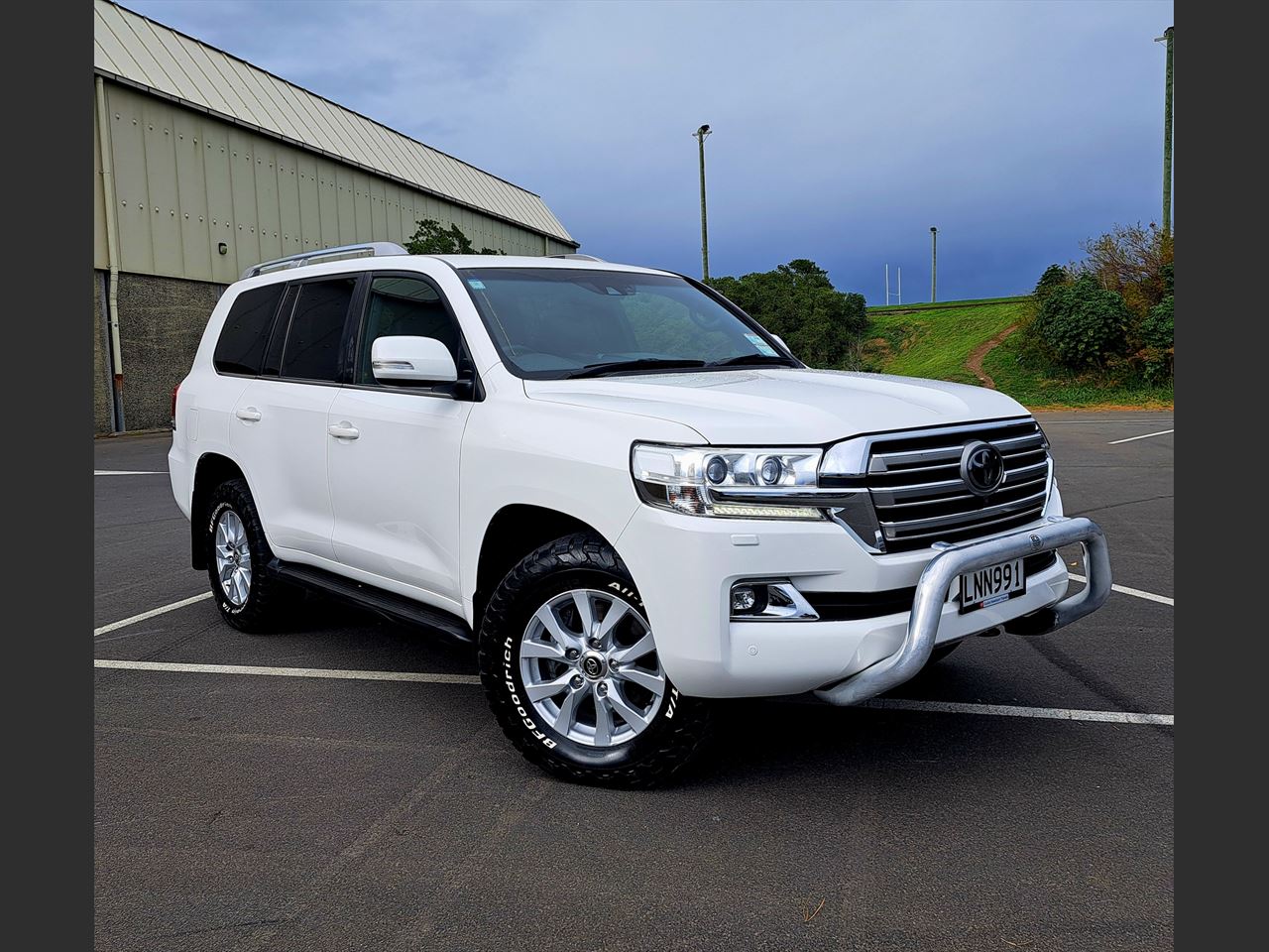 2020 Toyota Land Cruiser ZX V8