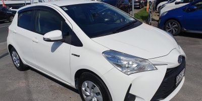 2018 Toyota Vitz hybrid