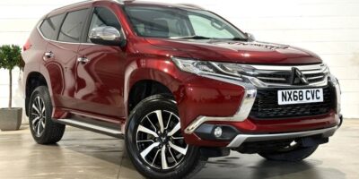 2019 Red Mitsubishi Shogun