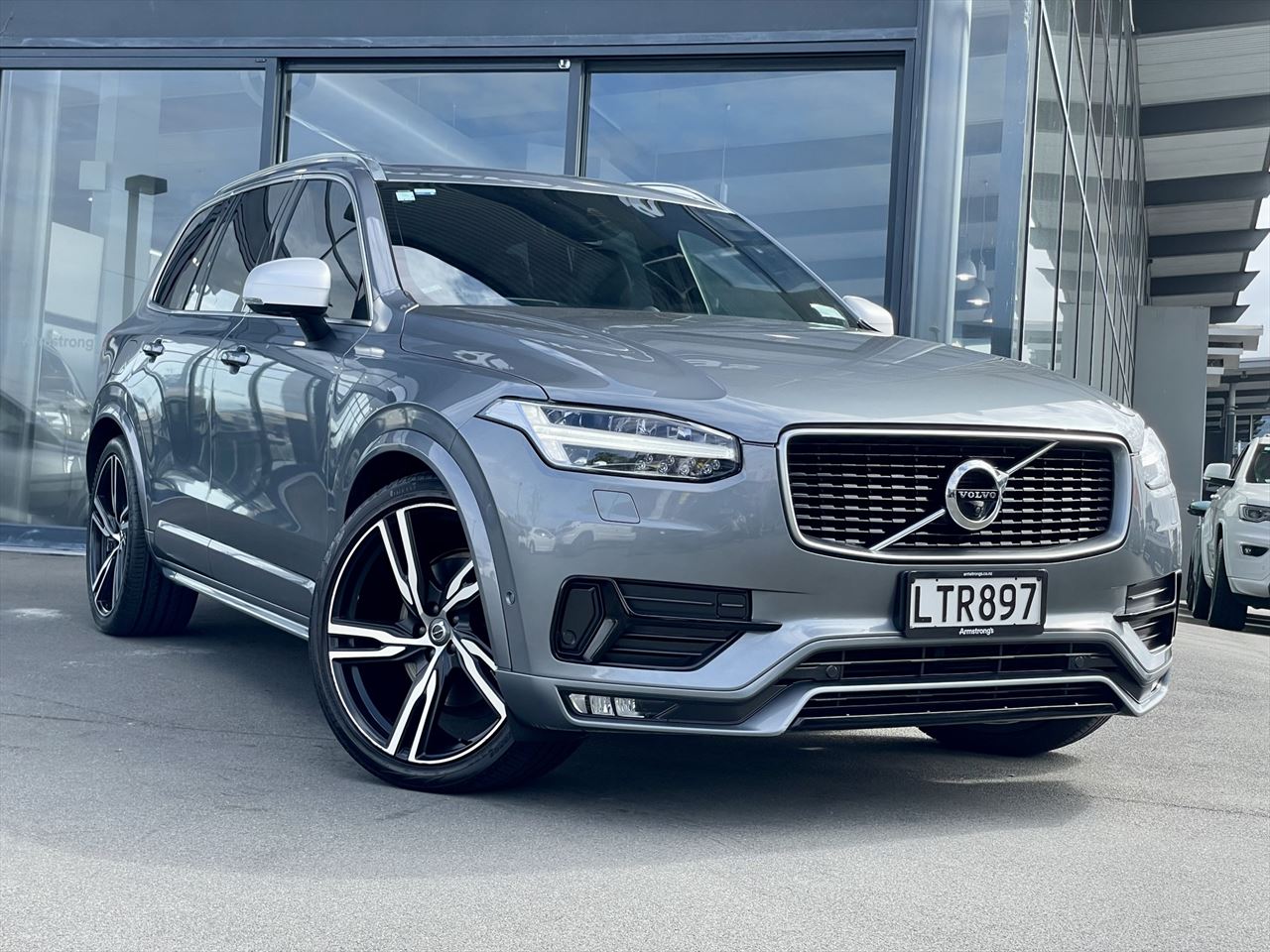 2018 Volvo XC90 T6 R-Design