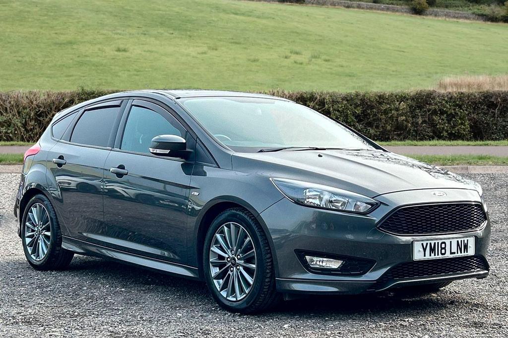 2018 Ford Focus T EcoBoost ST-Line