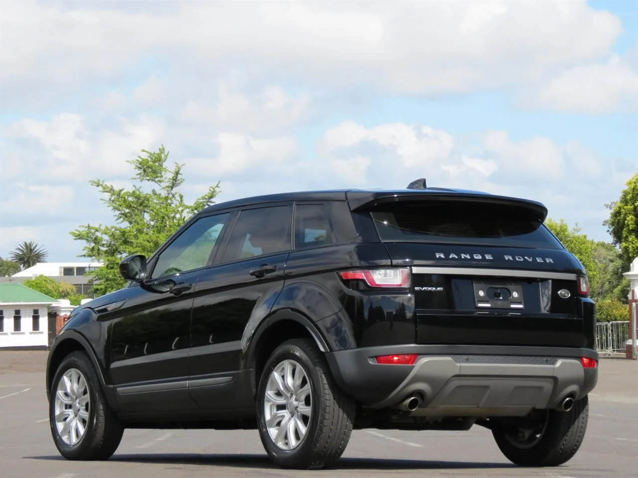 2018 Land Rover Range Rover (Evoque SE) for Sale in Kenya by Best Cars for Sale in Kenya Ltd.