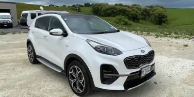 2017 White Kia Sportage GT-Line