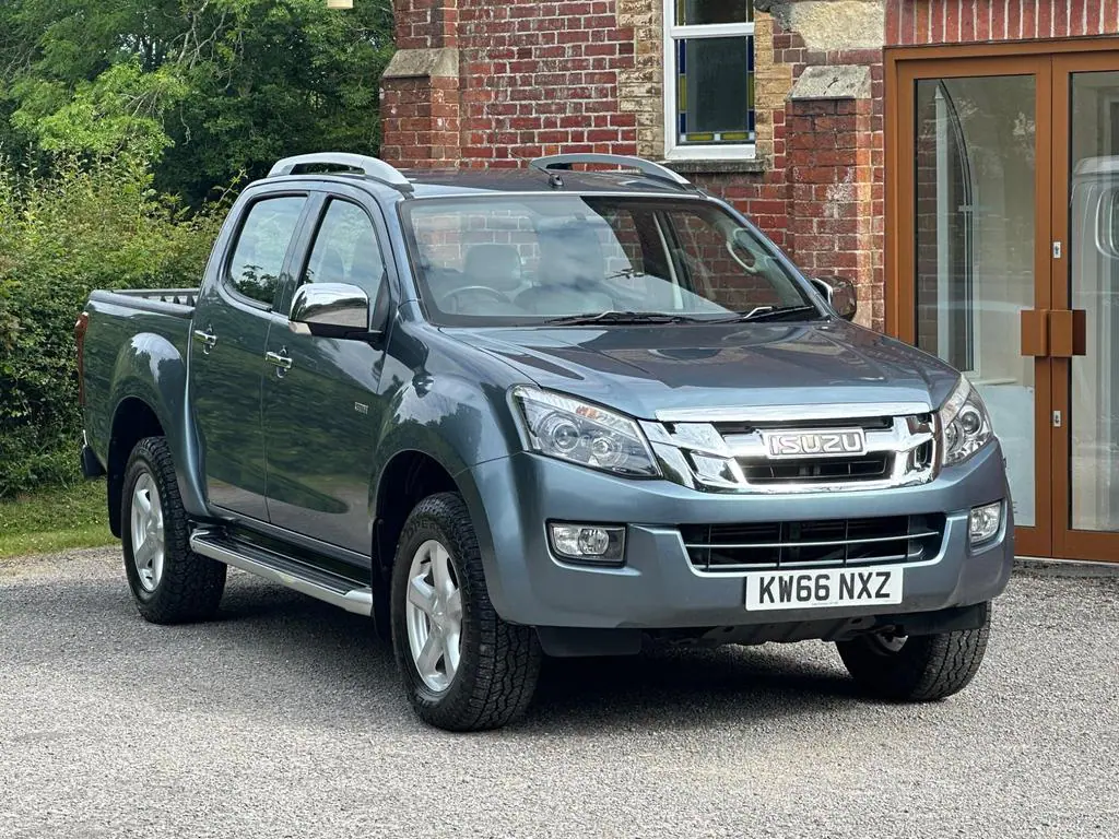 2017 Isuzu D-max TD for Sale in Kenya by Best Cars for Sale in Kenya Ltd.